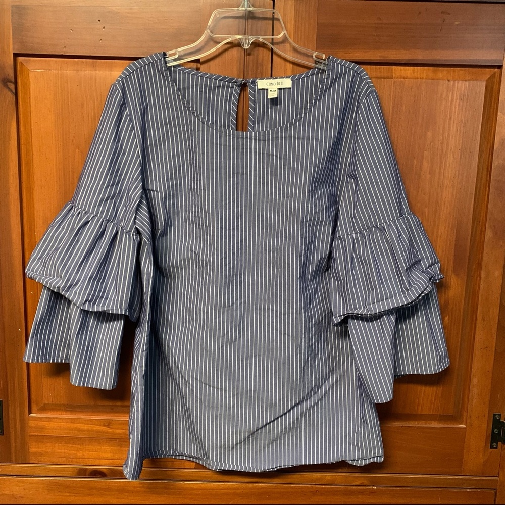 Open, Large Ruffle/Tiered, 3/4 sleeve